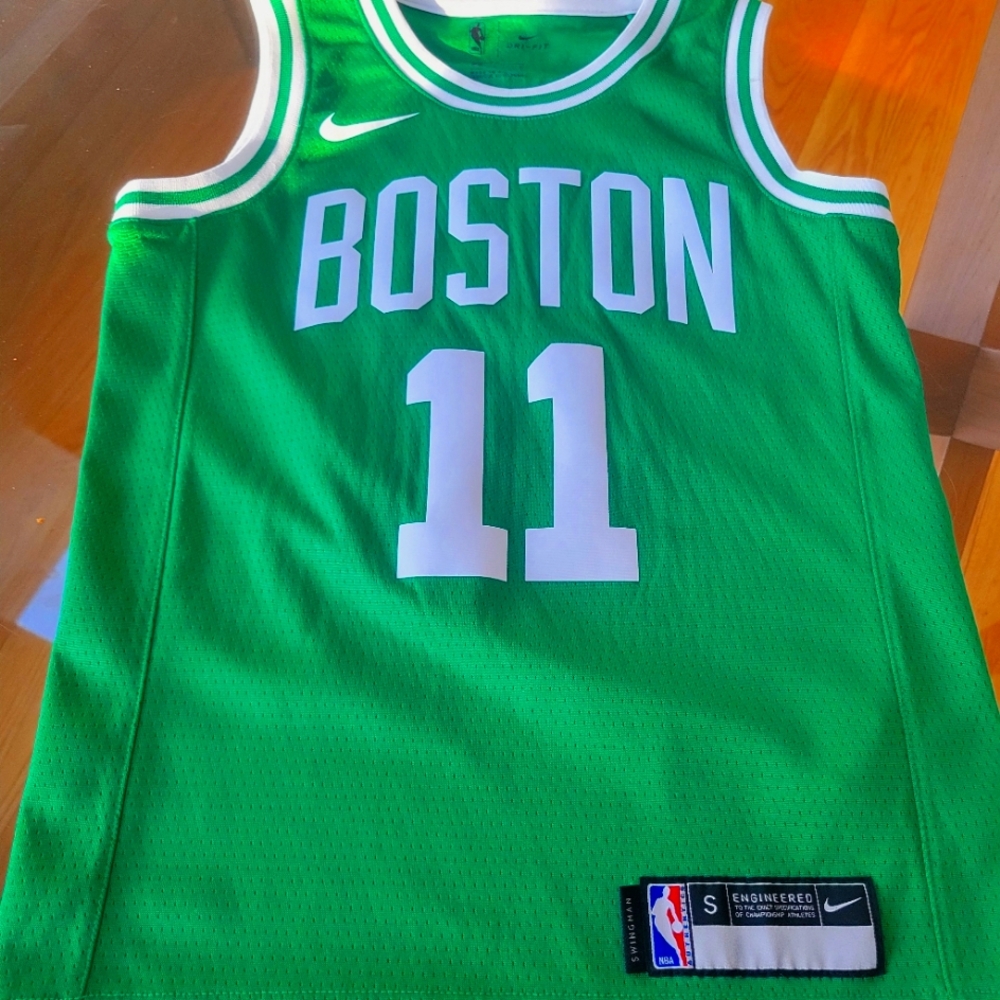 Young Adult Boston Celtics Jersey